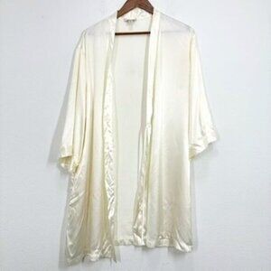 Vera Wang Ivory Short Kimono Robe Bridal Pictures Wedding Day Romantic Classic